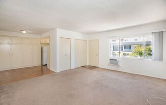 963 S. Barrington Ave.