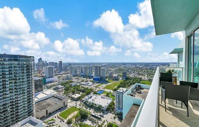 2 beds, 2.5 baths, $7,600, Unit # 5103