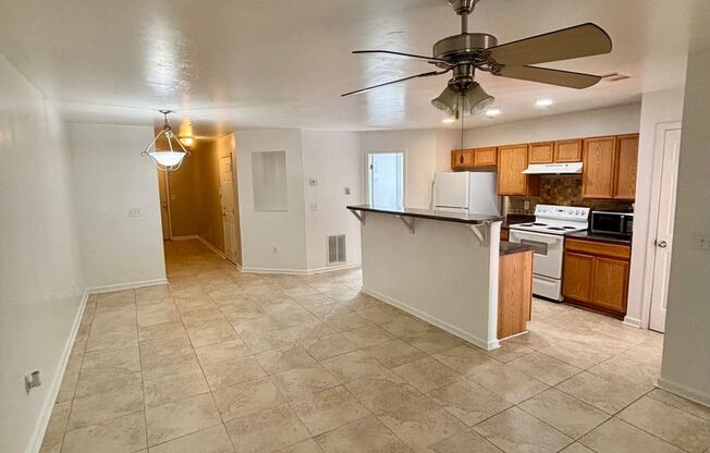 **PRICE IMPROVEMENT** 141 Chastain Loop: 3 BR / 2.5 BA townhouse with private backyard and large deck. Only minutes to Bullsboro Drive and I-85. Available NOW!!
