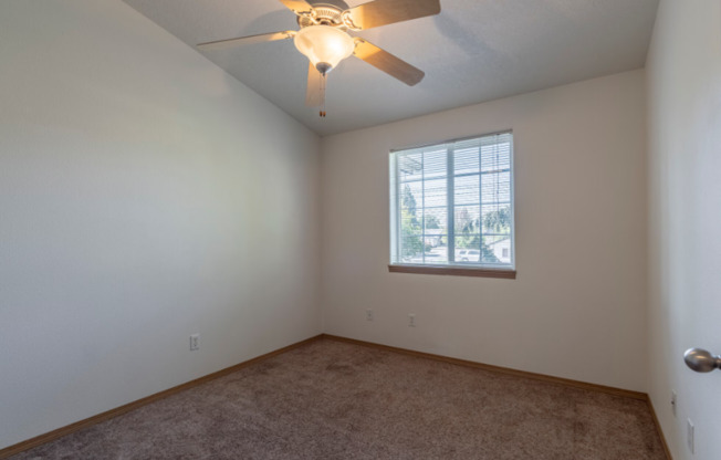 2 BEDROOM 1 BATH 8-PLEX APARTMENTS LOCATED IN INDEPENDENCE