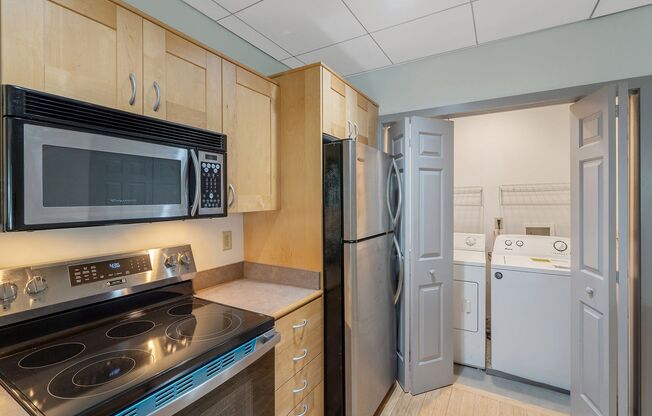 1 bed, 1 bath, $1,750, Unit 108 W Jefferson Unit 706