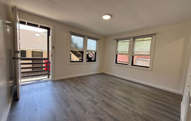 1703 S Beretania
