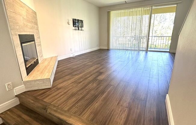 TIERRA VERDE - Updated Unfurn. Annual - 3 BR/3.5 BA, 2 CG Tandem Garage