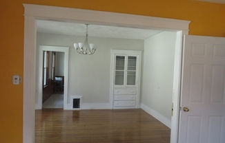 2 beds, 1 bath, 1,100 sqft, $2,500, Unit 2