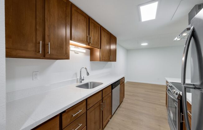 2 beds, 2 baths, 1,100 sqft, $2,095, Unit 402