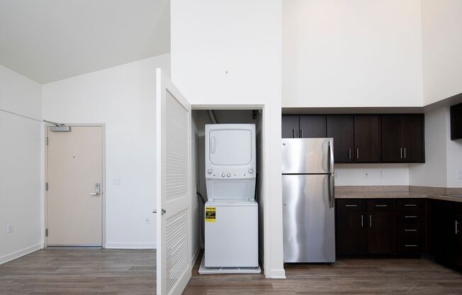 1 bed, 1 bath, 567 sqft, $2,395, Unit B201