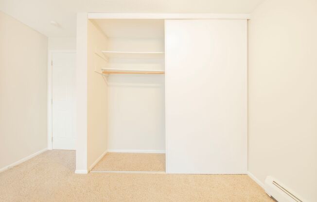 2 beds, 1 bath, 954 sqft, $1,380, Unit 206
