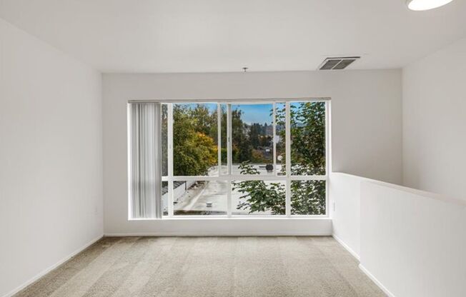 1 bed, 1 bath, 660 sqft, $1,600, Unit 404