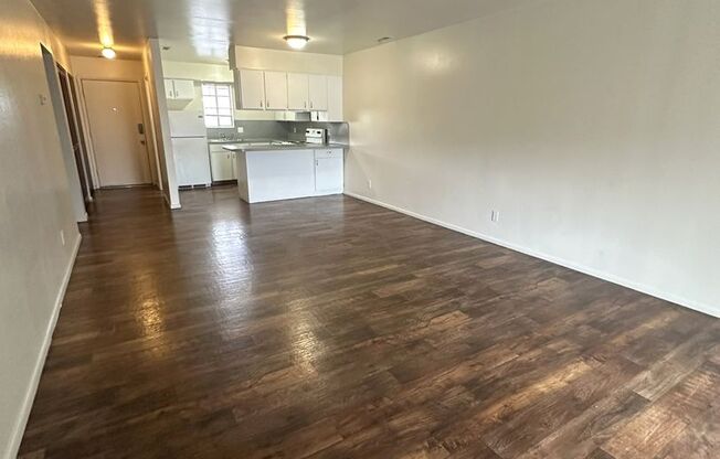 2 beds, 2 baths, 1,112 sqft, $1,245, Unit Unit 27
