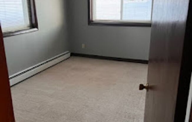 Eagle Crest Apartments