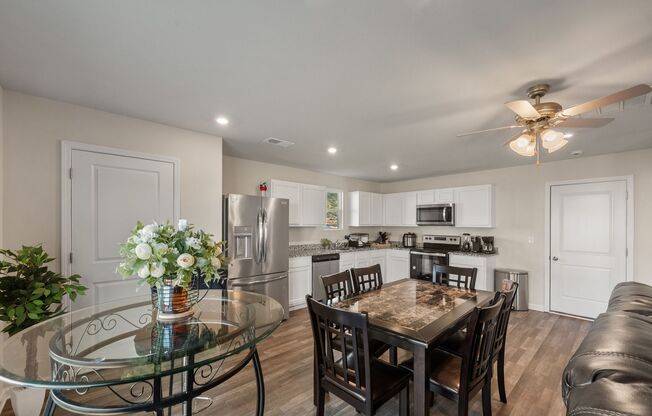 Modern Spacious 5-Bedroom Home Built in 2023