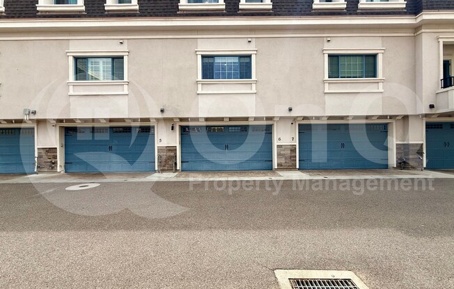 4438 N 27 ST