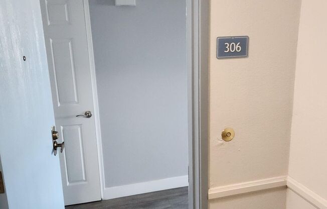 1 bed, 1 bath, 800 sqft, $2,125, Unit 306