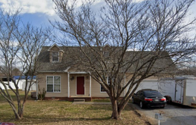 For Lease - 3 Bed, 2 Bath, 1400sqft Home in Murfreesboro