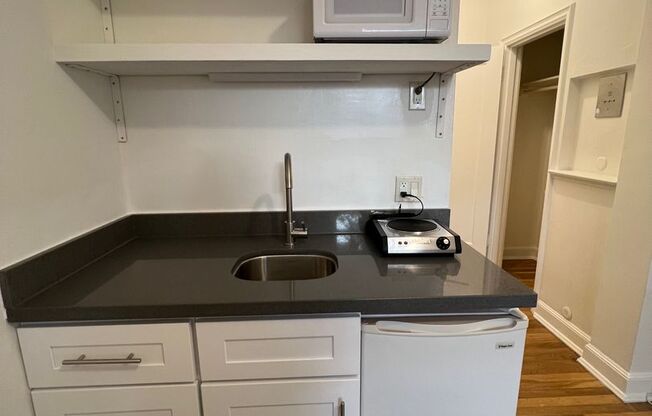 Studio, 1 bath, $1,828, Unit 25