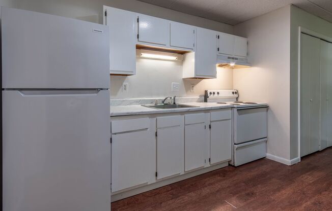 1 bed, 1 bath, $775, Unit 25403