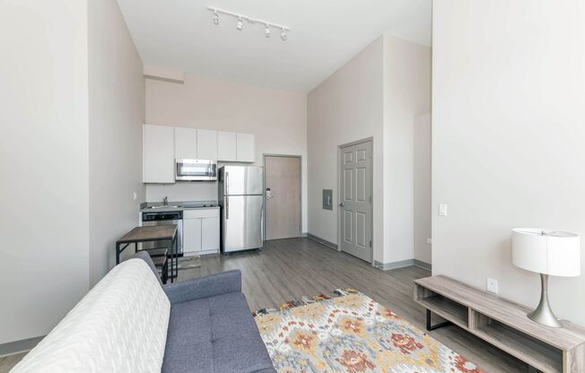 1 bed, 1 bath, 429 sqft, $1,699, Unit 319