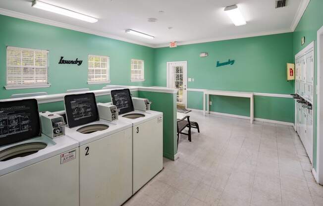 Laundry Facility Regency Gates