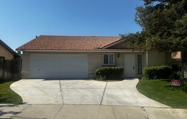 3 beds, 2 baths, $2,195, Unit 7621-A