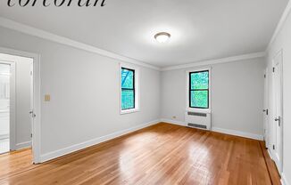 1685 E 5 ST