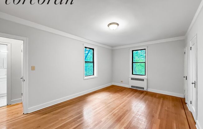 1685 E 5 ST
