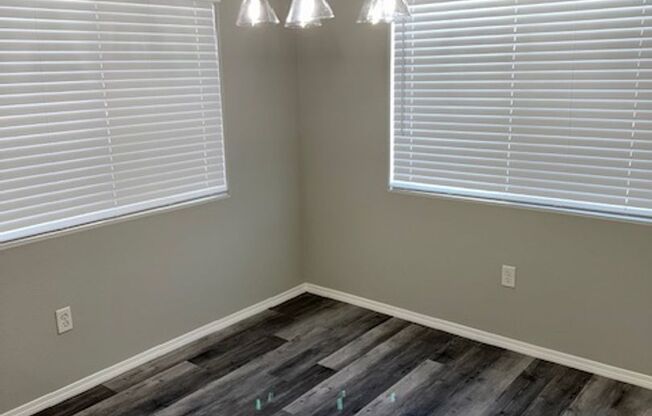 2 beds, 2 baths, $1,400, Unit Unit 2127, Bldg 32