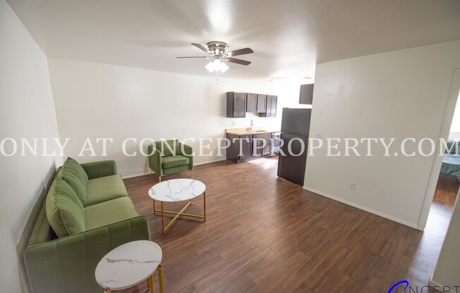 2 beds, 1 bath, 810 sqft, $1,265, Unit 04