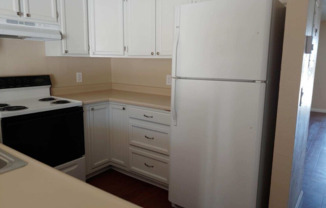 2 beds, 1 bath, $1,800