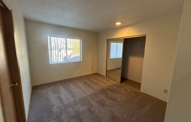 2 beds, 1.5 baths, 923 sqft, $1,295, Unit 202