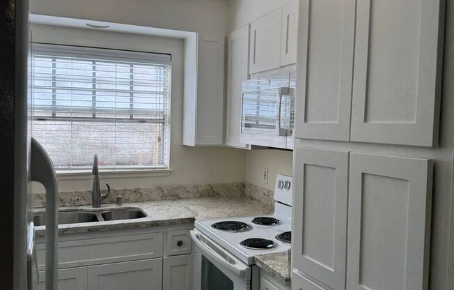 287 - 596 La Conner Dr