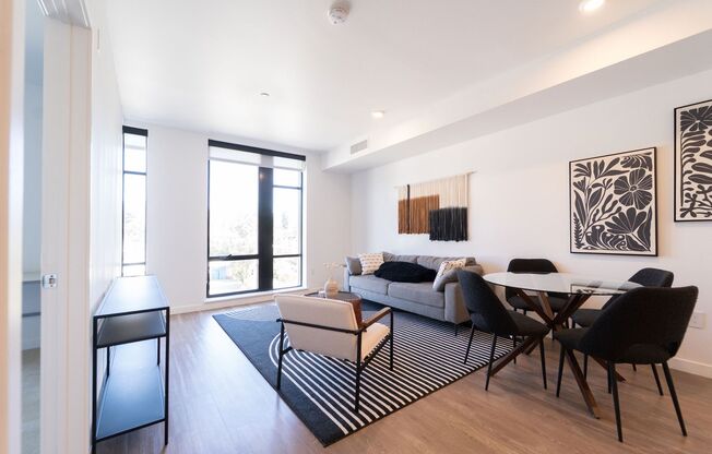 1 bed, 1 bath, 672 sqft, $3,195, Unit 407