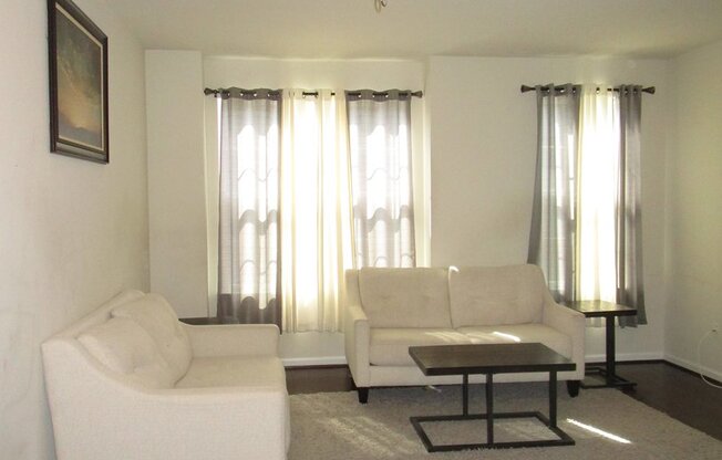 Gorgeous 3 Bedroom Townhome in Beltsville!