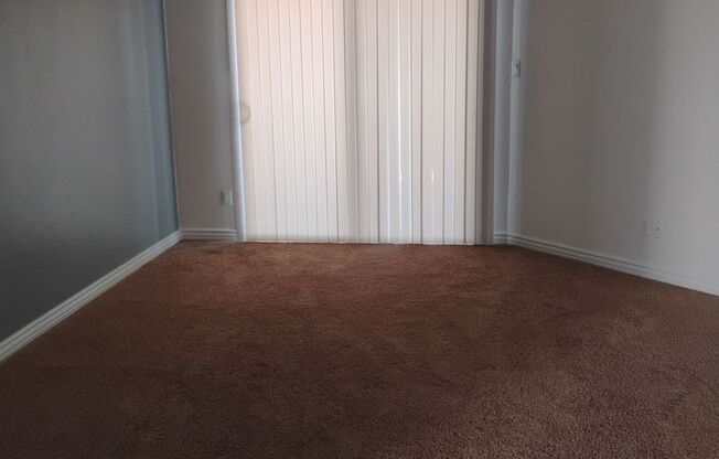 2 beds, 2 baths, 984 sqft, $1,700, Unit 221