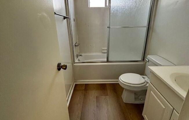 1 bed, 1 bath, $1,995, Unit 12