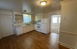 1 bed, 1 bath, $650, Unit #6