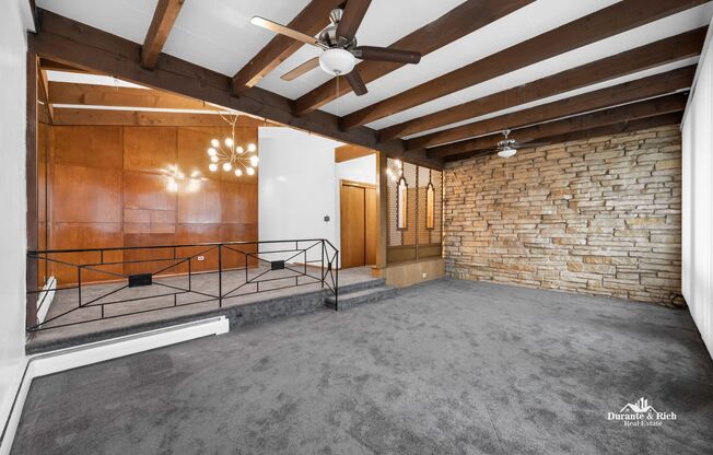 Spectacular, Spacious & Sunny Apartment with All Utilities Included
