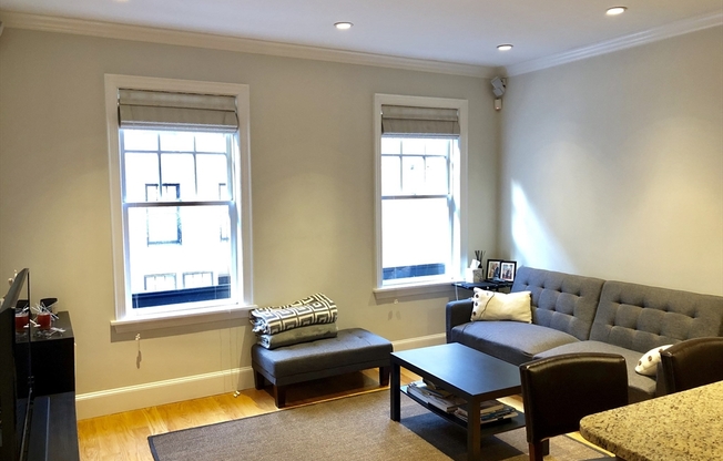 30 ANDERSON ST