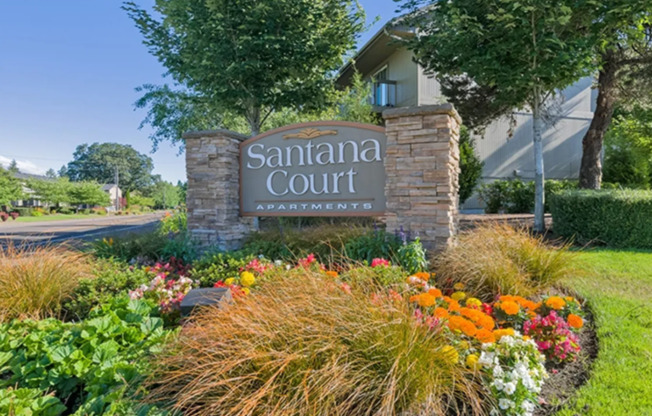 Santana Court