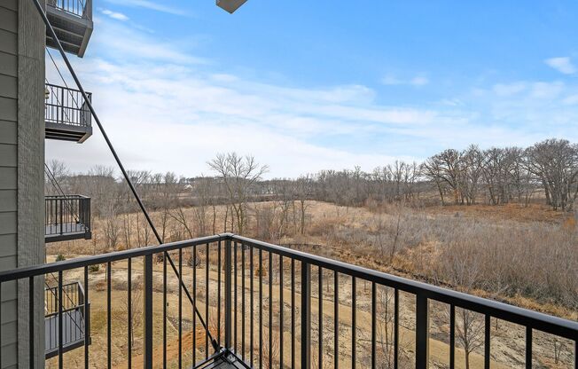 1 bed, 1 bath, 756 sqft, $1,525, Unit 213