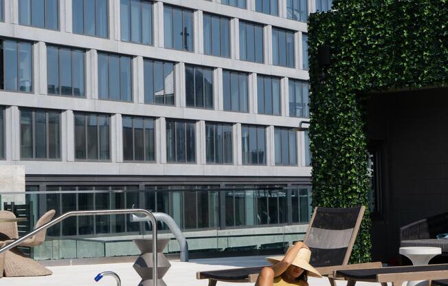 2 beds, 2 baths, $6,008, Unit PH3C