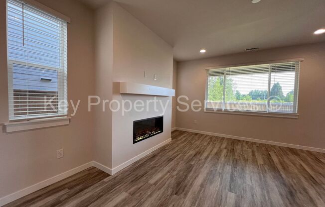 Gorgeous Modern Traditional Home in Brush Prairie