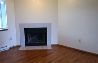 2 beds, 1 bath, 940 sqft, $1,250, Unit 4721