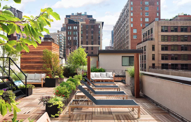 3 beds, 2 baths, $10,895, Unit 4D
