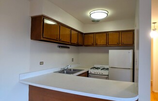 660 W Wrightwood Ave