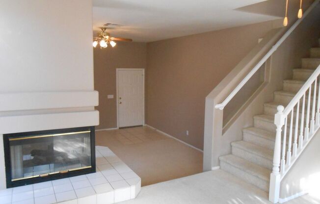 Spacious 2 Story Home with a Community Pool near Ft. Apache and Cheyenne