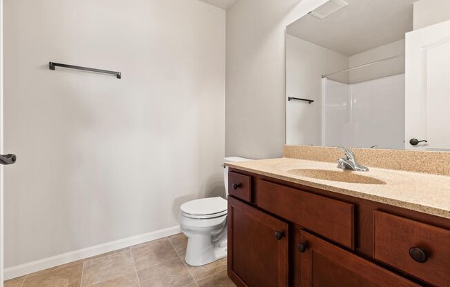 2 beds, 1 bath, 1,100 sqft, $1,465, Unit 108
