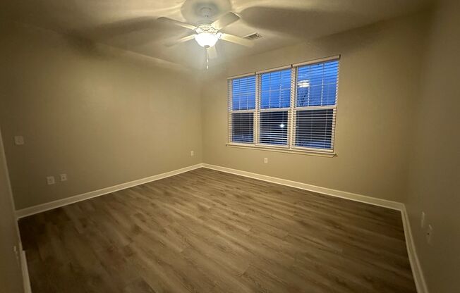 2 beds, 2 baths, 1,160 sqft, $1,850, Unit 48-102