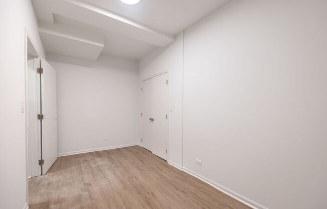 2 beds, 1 bath, $1,895, Unit 101