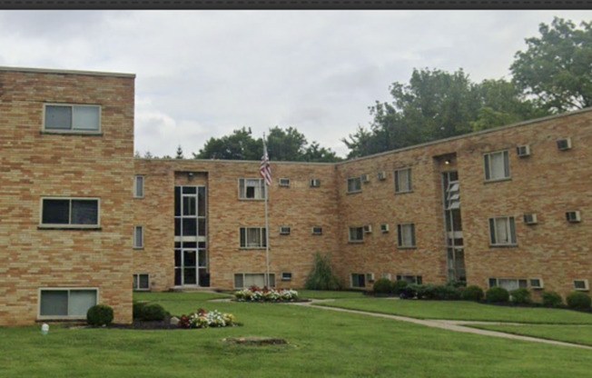 Oak Hill Manor