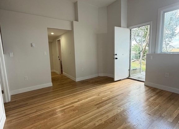 331 PROCTOR AVE